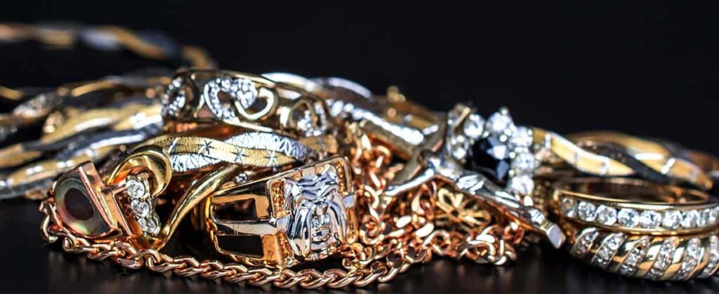 Why Choosing a Local Gold and Silver Buyer Boca Raton Matters for Your Security
